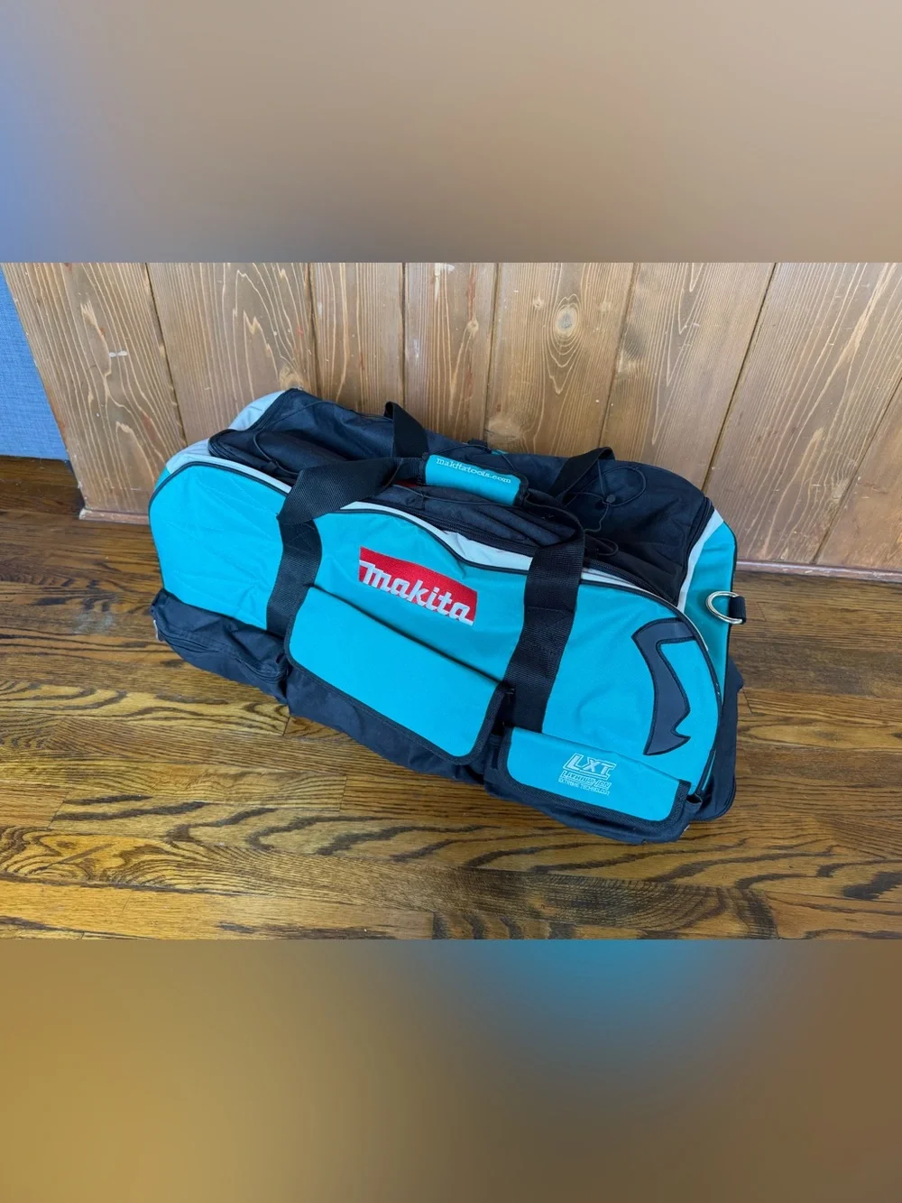 MAKITA Large Rolling Heavy Duty Canvas Tool Bag w/Retractable Handle